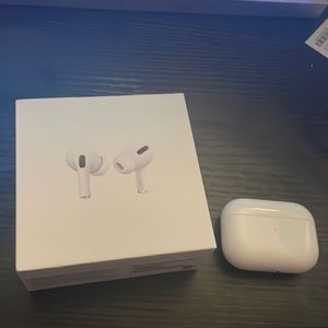 Air Pods Pro Charging Case